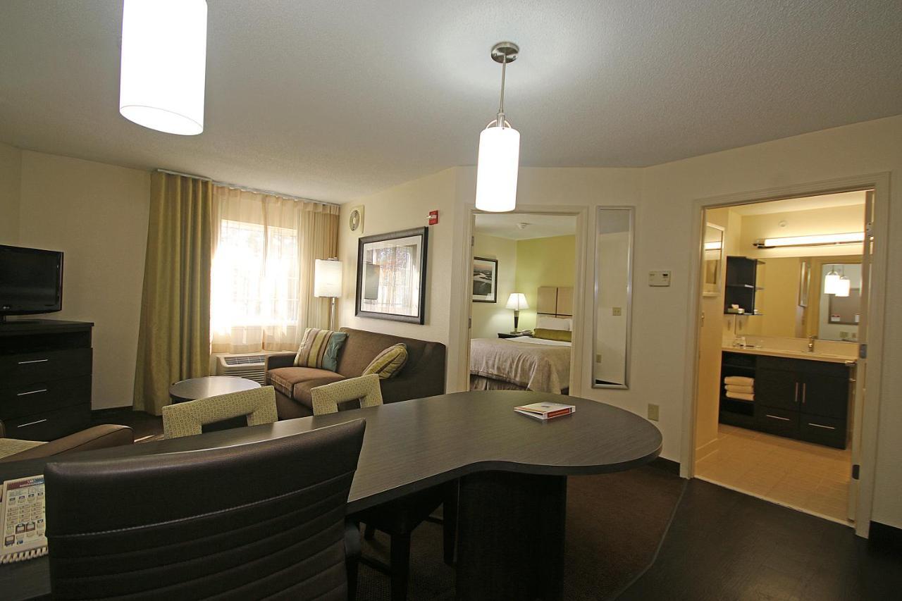 Candlewood Suites Newport News-Yorktown By Ihg Екстер'єр фото